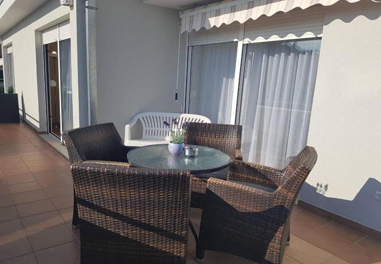 טרוגיר Apartments Javi - Free Private Parking מראה חיצוני תמונה